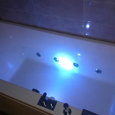 Giulia בית הארחה 4*