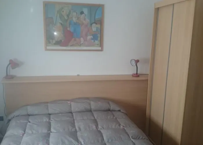 Πανσιόν Giulia 4*