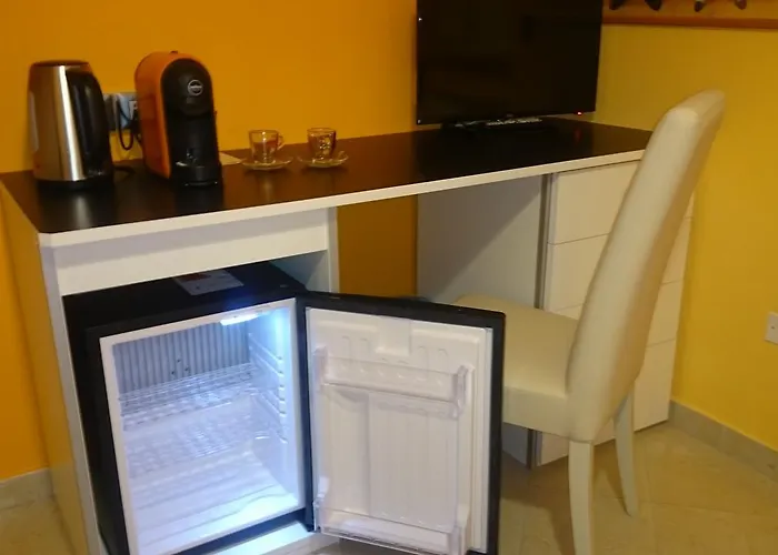 Πανσιόν Giulia