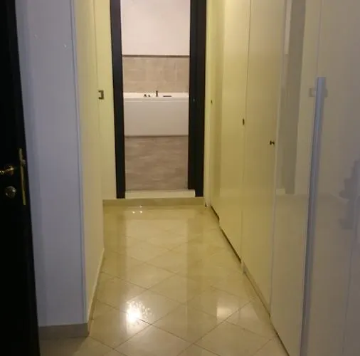 Πανσιόν Giulia 4*