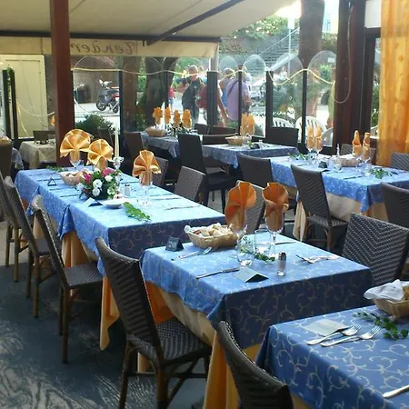 Giulia Монелья