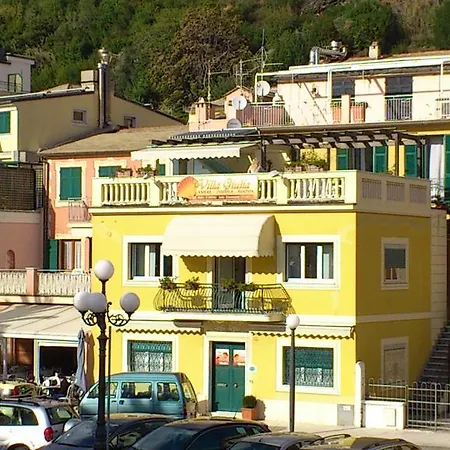 Giulia *