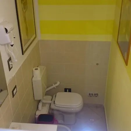 Giulia 4* 莫内利亚